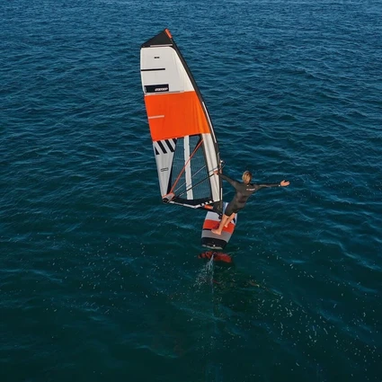 Privater Windsurf-Kurs am Gardasee: Ihr exklusives Erlebnis in Limone 9 Privater Windsurf-Kurs am Gardasee: Ihr exklusives Erlebnis in Limone 9